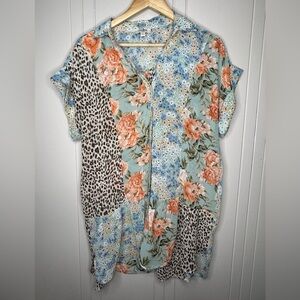 Umgee floral/leopard tunic blouse, medium